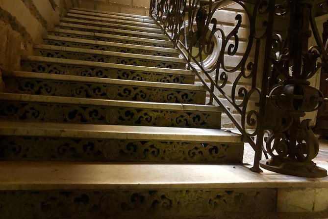 Tbilisi 'Beyond Facades' - The old backyards and entrance halls