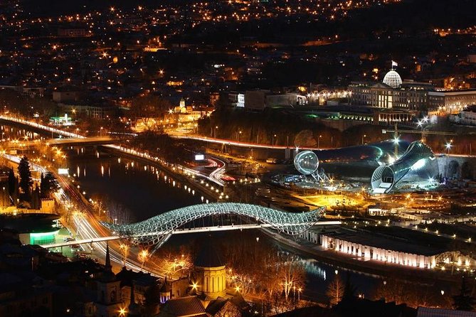 Tbilisi city tour by Visit-geo - The quick ride on the Rike-Narikala cable car