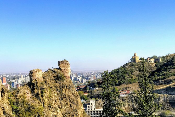 Tbilisi Explorer: Essential Walking Tour for First-Timers - Freedom Square and the first city lesson