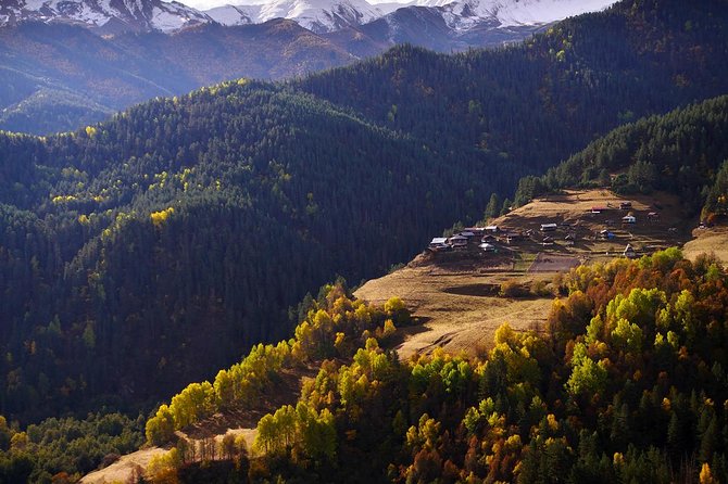 Trekking Tour from Tusheti to Khevsureti via Atsunta Pass - Day 4: beyond Girevi and the first night under canvas
