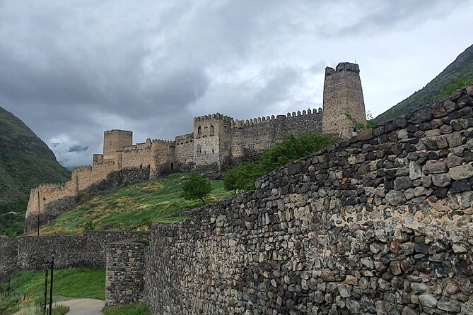 Vardzia. Lake Paravani, Khertvisi & Lomisa castle, Rabati - Atskuri’s qvevri beer and Georgian food