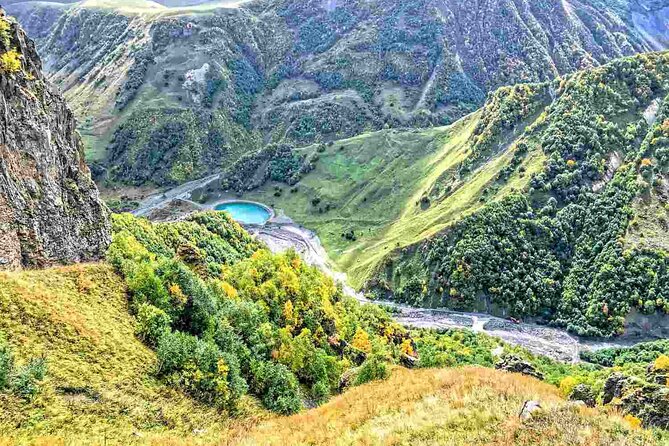 Wild Georgia 4WD PACK Adventure through Kakheti and Kazbegi 2in1 - Two days, two sides of Georgia