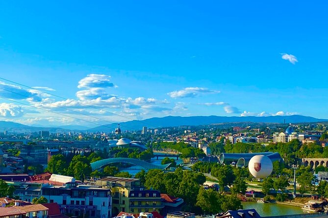 Wine promenade in hospitable Tbilisi - Languages, group size, and the guide’s style